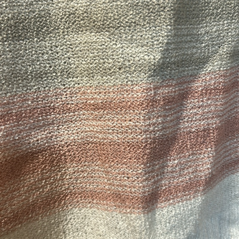Sweater - Picture 5 of 5